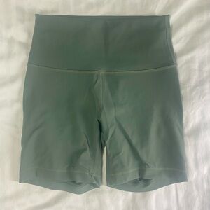 Lululemon Hight Rise Align Short